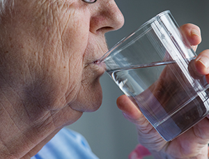 Key Considerations for Designing and Developing Water Bottles for the Elderly
