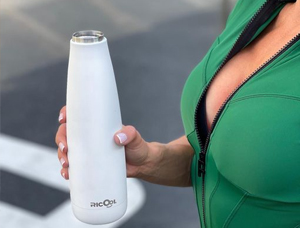 Fashionable Streamline, Accompanying Your Carefree Journey – The New Stainless Steel Women's Sports Thermos Flask Makes a Stunning Debut