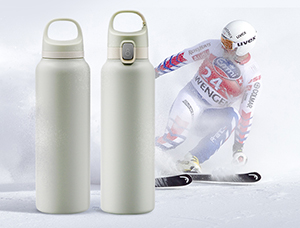 What kind of water bottle is suitable for skiing?
