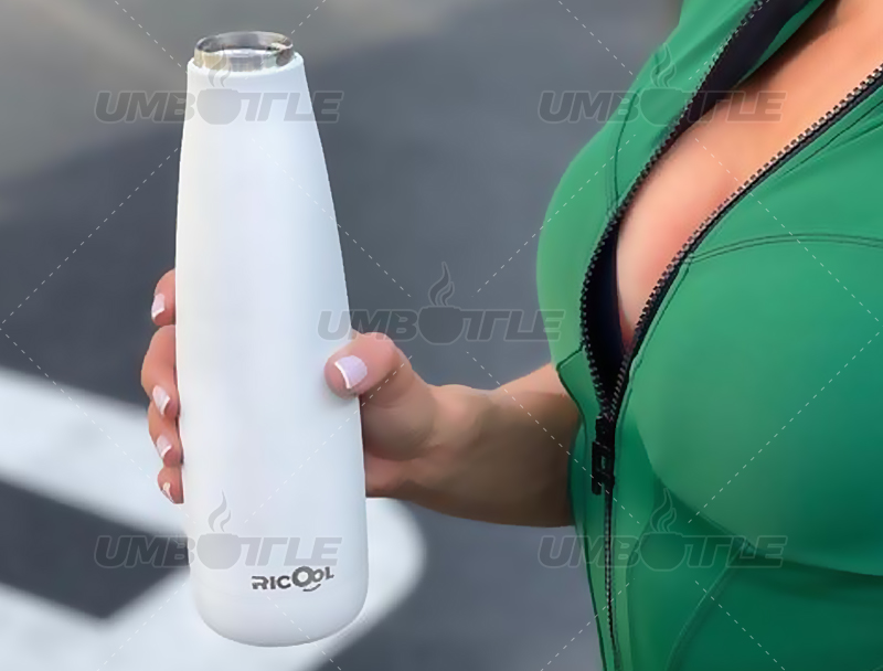 Fashionable Streamline, Accompanying Your Carefree Journey – The New Stainless Steel Women's Sports Thermos Flask Makes a Stunning Debut!