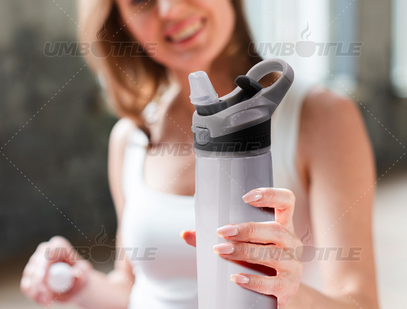 How to judge a good plastic water cup?