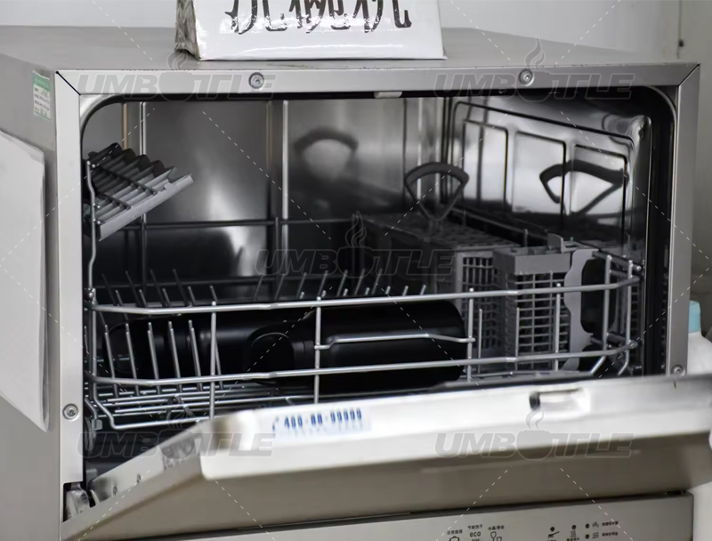 What is the purpose and standard for stainless steel water cups to pass dishwasher tests? (II)