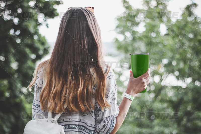 Why is it that bringing a water bottle out is also an expression of elegance?