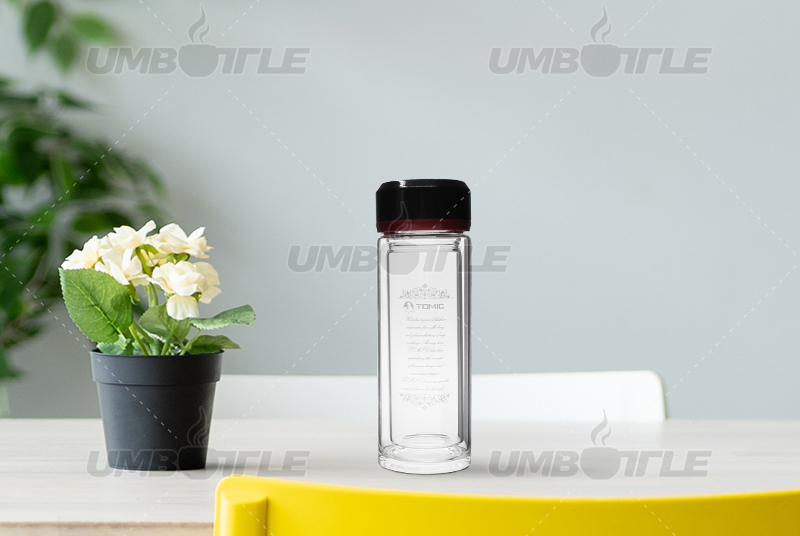 Is the double-layer glass water bottle a thermos? How is the insulation effect?